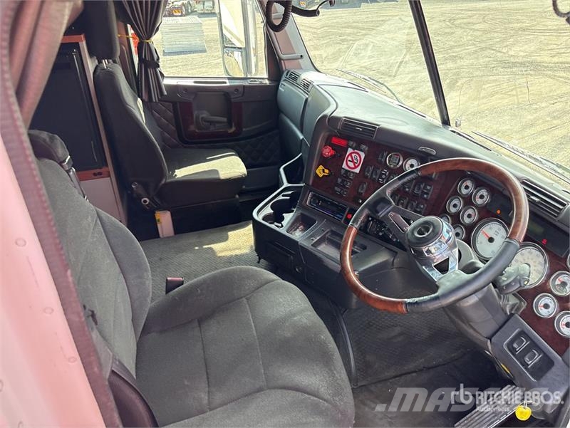 Freightliner Argosy 6x4 T/A Sleeper Truck Tractor Traktorske jedinice