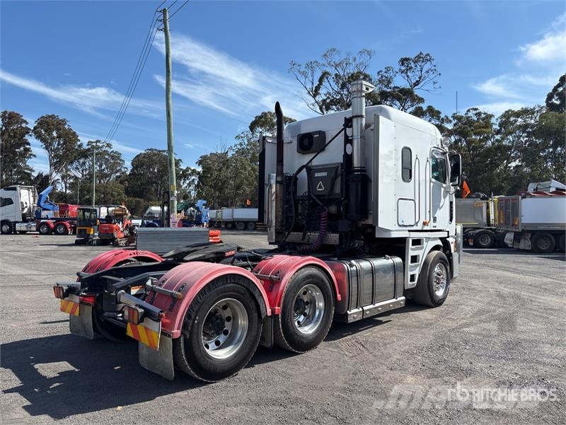 Freightliner Argosy 6x4 T/A Sleeper Truck Tractor Traktorske jedinice