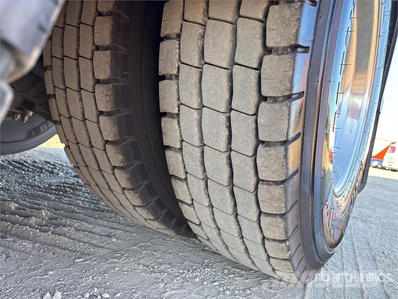 Freightliner Coronado 6x4 T/A Sleeper Truck Tractor Trekkers