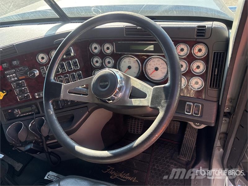 Freightliner Coronado 6x4 T/A Sleeper Truck Tractor Trekkers