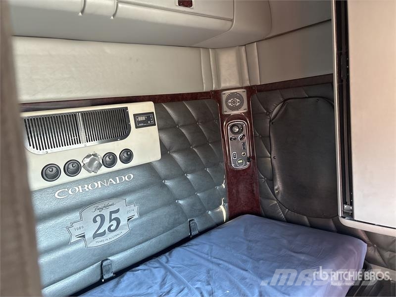 Freightliner Coronado 6x4 T/A Sleeper Truck Tractor Trekkers