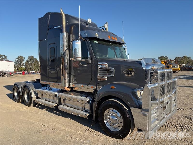 Freightliner Coronado 6x4 T/A Sleeper Truck Tractor Trekkers
