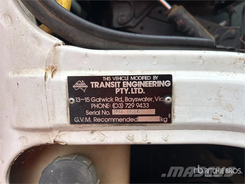 Freightliner FL80 17000 L 6x4 Water Truck Autocisterne