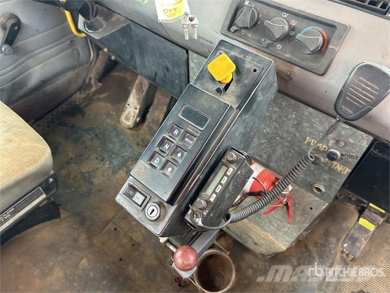 Freightliner FL80 17000 L 6x4 Water Truck Autocisterne