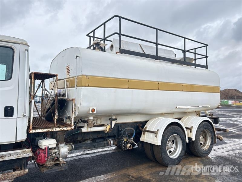 Freightliner FL80 17000 L 6x4 Water Truck Autocisterne