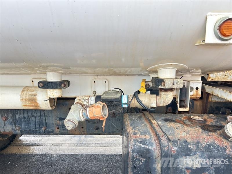 Freightliner FL80 17000 L 6x4 Water Truck Autocisterne