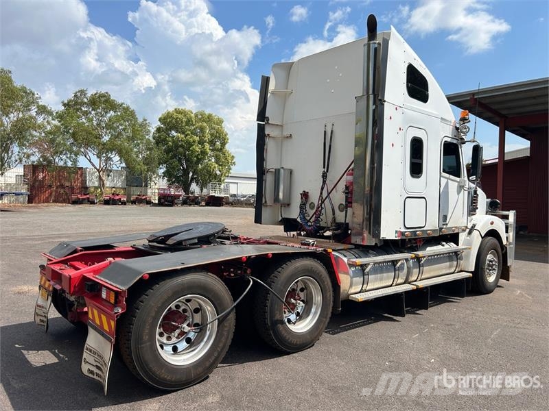 Freightliner FLX Coronado 6x4 T/A Sleeper Truck Tractor Nyergesvontatók