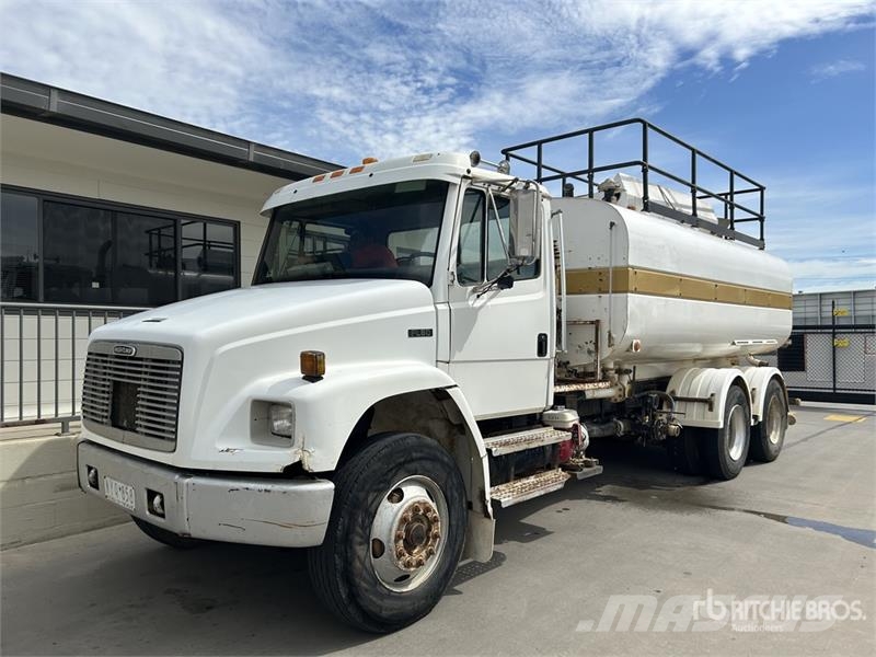 Freightliner Water Truck Veepaagiga autod