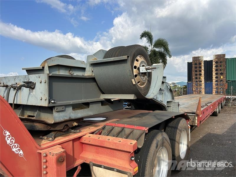  Freighttrans Trailers 4 Rows of 4 Hydraulic Wideni لوادر منخفضة