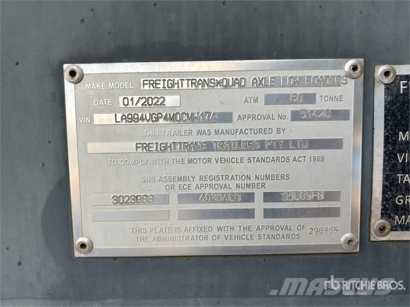  Freighttrans Trailers 4 Rows of 4 Hydraulic Wideni لوادر منخفضة