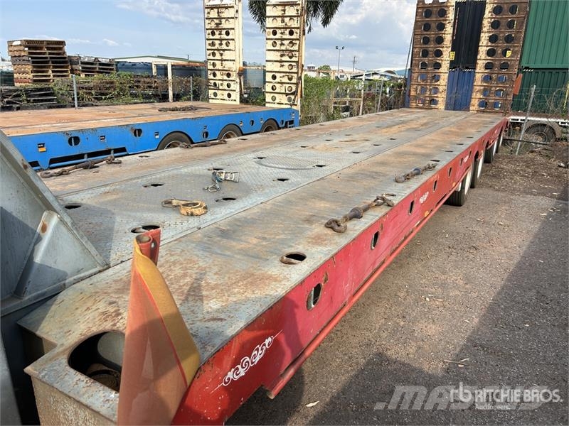 Freighttrans Trailers 4 Rows of 4 Hydraulic Wideni لوادر منخفضة
