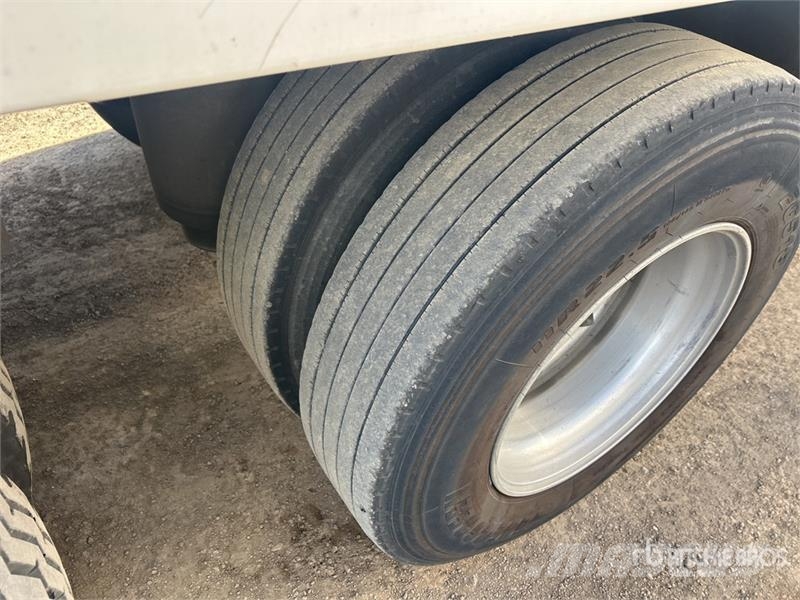 FTE 13.3 m Tri/A Refrigerated Trailer Kühlauflieger