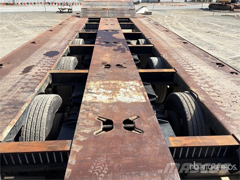 FWR 12.5 m Tri/A Hydraulic Deck Widening Step Deck Mélybölcsős