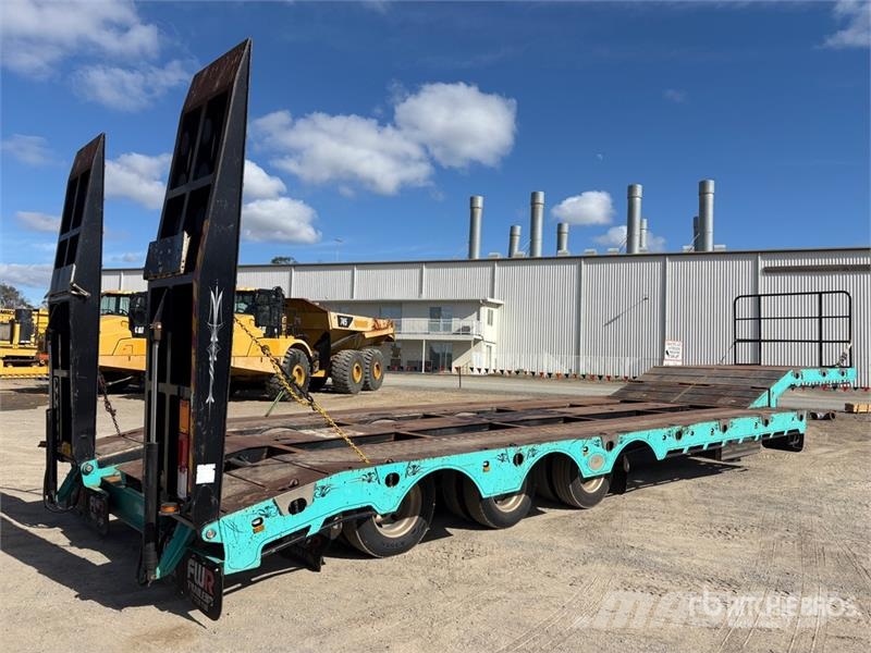 FWR 13 m 3 Rows of 4 Step Deck Trailer Low loaders