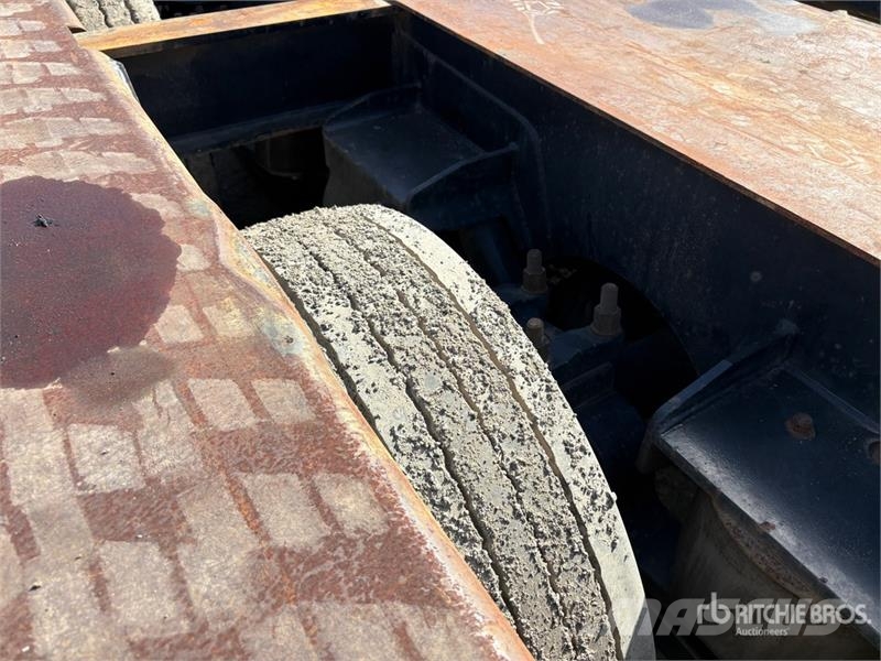 FWR 13 m 3 Rows of 4 Step Deck Trailer Low loaders