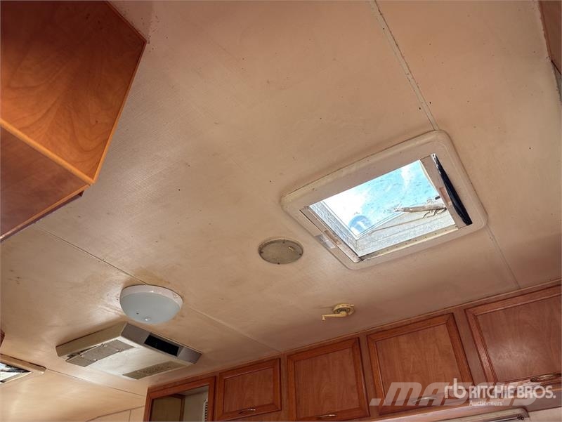Galaxy 20 ft T/A Travel Trailer Kitos priekabos