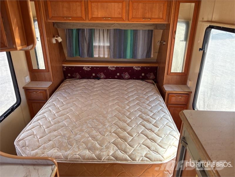 Galaxy 20 ft T/A Travel Trailer Kitos priekabos