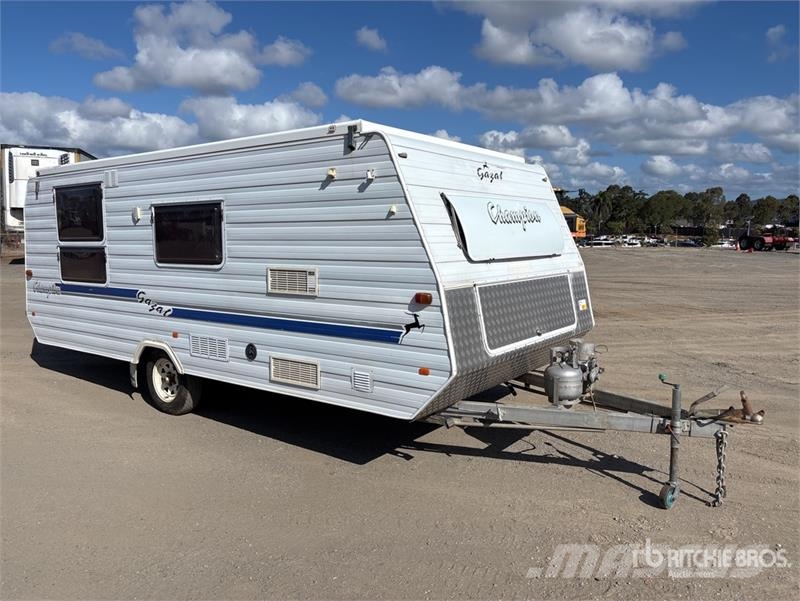  Gazal Champion 5.4 m S/A Travel Trailer Altri rimorchi