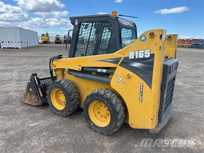 Gehl R165 Skid Steer Loader Skid steer loaders