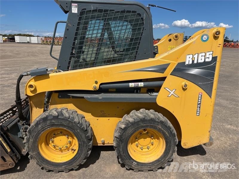 Gehl R165 Skid Steer Loader Skid steer loaders