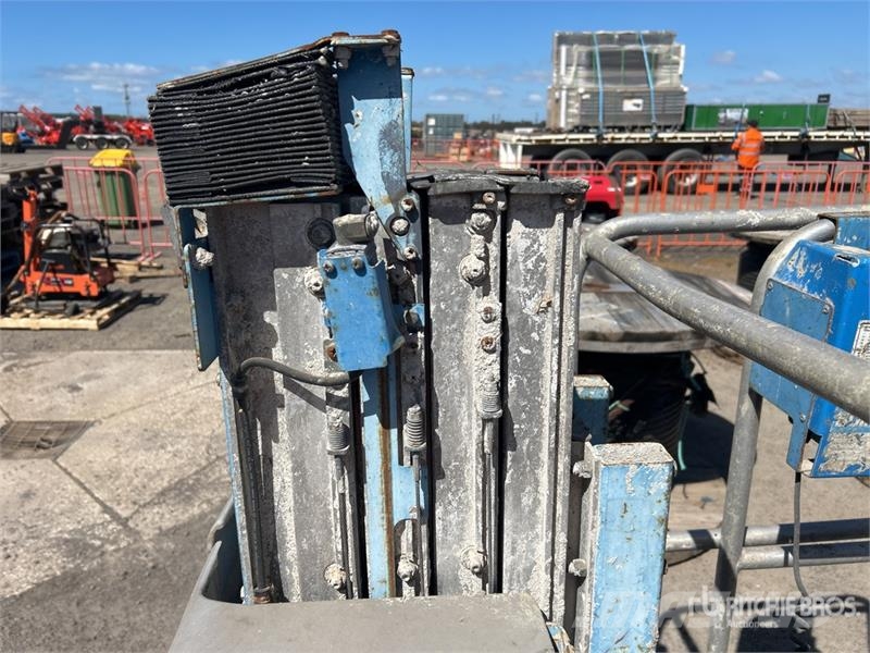 Genie GR15 Electric Scissor Lift (Inoperable) Ανυψωτήρες ψαλιδωτής άρθρωσης