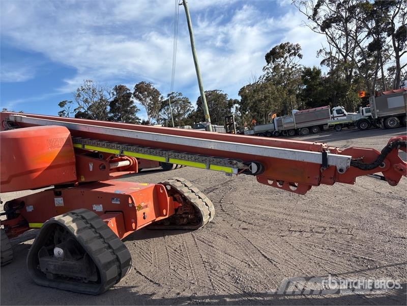 Genie S65 TRAX Crawler Diesel Articulating Boom Lift Articulated boom lifts