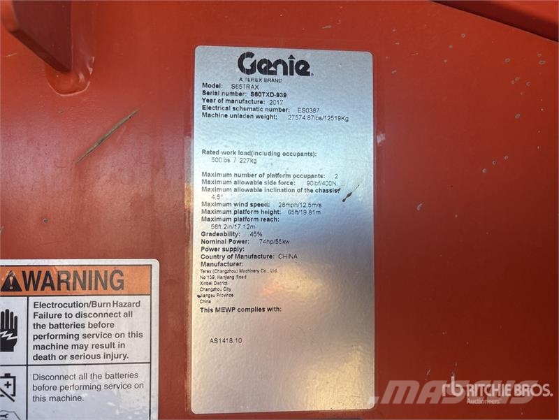 Genie S65 TRAX Crawler Diesel Articulating Boom Lift Articulated boom lifts