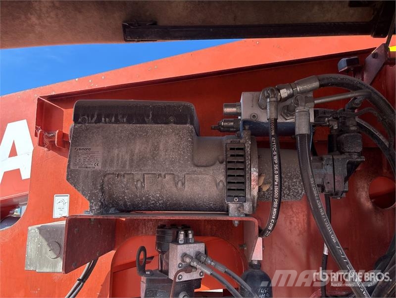 Genie S65 TRAX Crawler Diesel Articulating Boom Lift Articulated boom lifts