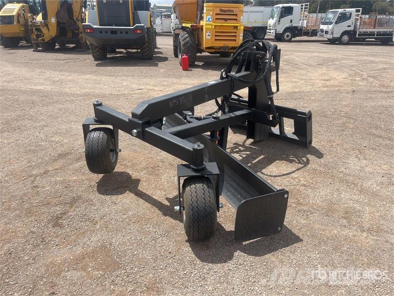 GIYI 00304483001A 2450 mm Skid Steer Grader (Unuse Other components