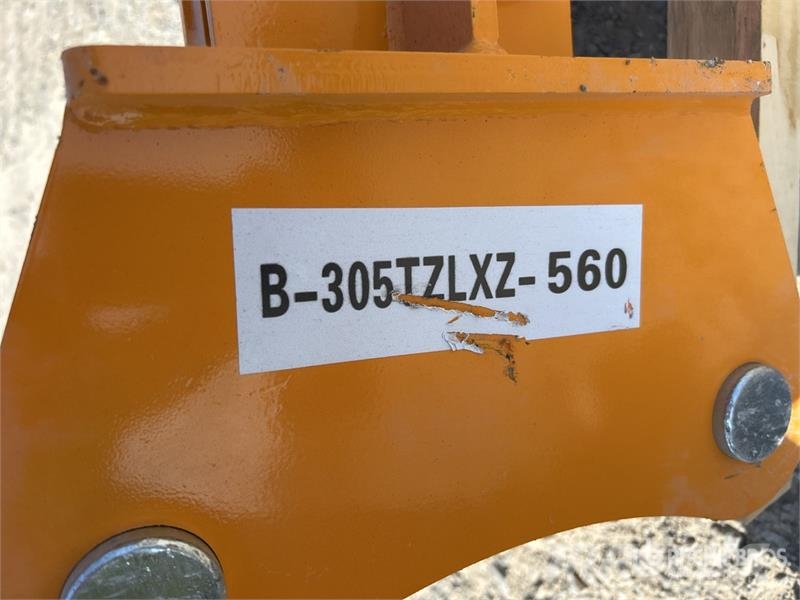 GIYI 400 mm Excavator Auger - Fits Cat 305 (Unused Tarière