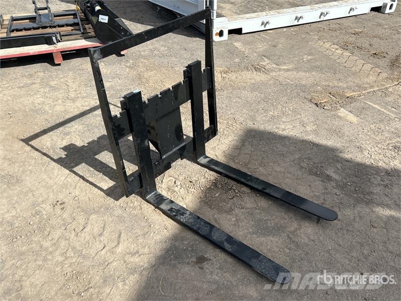 GIYI 730 mm Mini Excavator Forks (Unused) Muud osad