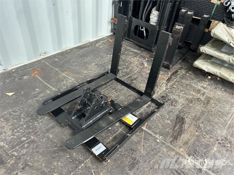GIYI 75 mm Excavator Forks (Unused) Other components