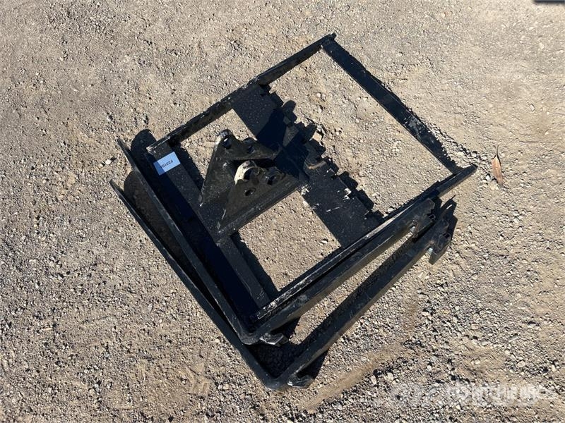 GIYI 750 mm Forks - Fits 1-3 Ton Excavator (Unused Diger parçalar