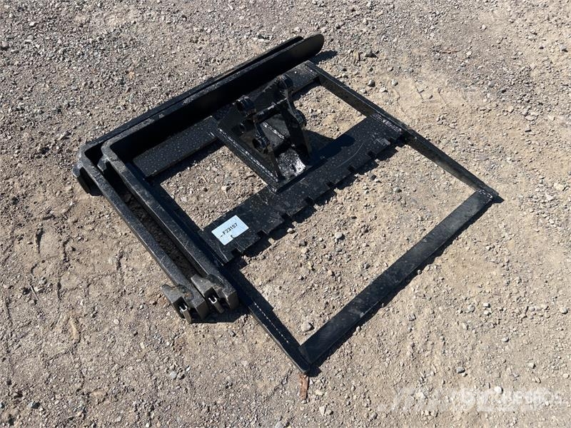 GIYI 750 mm Forks - Fits 1-3 Ton Excavator (Unused Other components