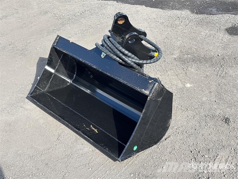 GIYI 800 mm Hydraulic Tilting Excavator Bucket Buckets