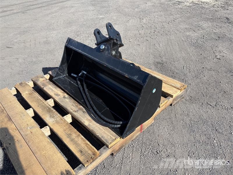 GIYI 800 mm Hydraulic Tilting Excavator Bucket Buckets