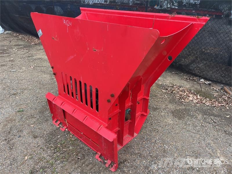 GIYI BC72 1760 mm Skid Steer Block Crusher Other components