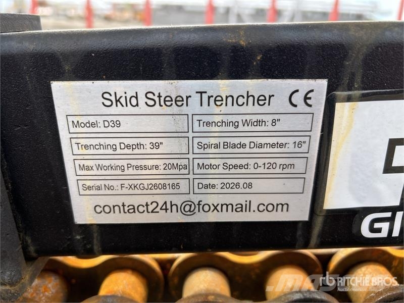 GIYI D39 39 in Mini Skid Steer Trencher (Unused) ماكينات حفر خنادق