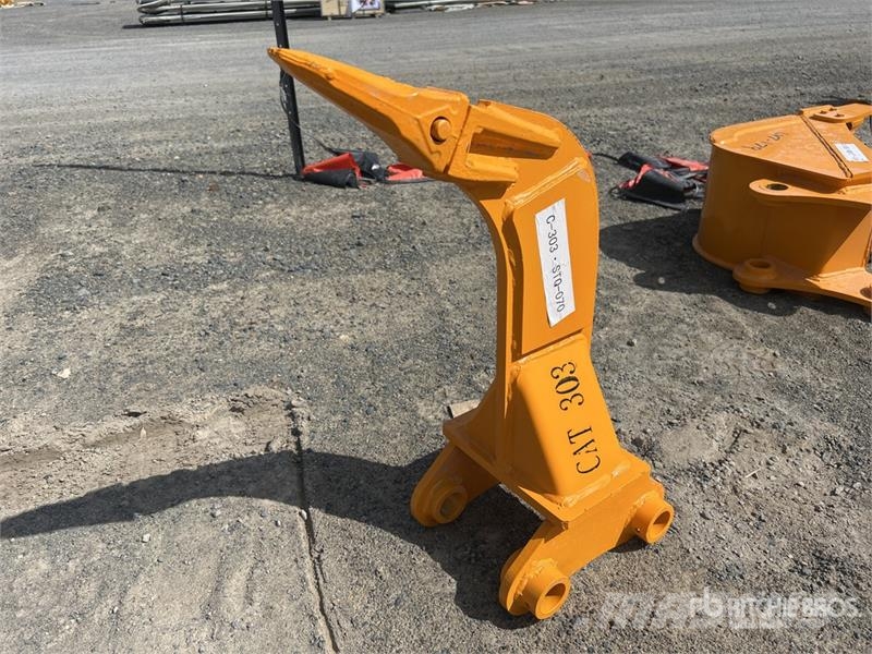 GIYI Excavator Ripper - Fits Cat 303 (Unused) Scarifiers