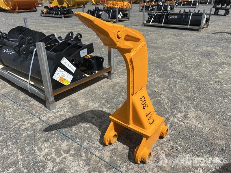  GIYI Excavator Ripper - Fits Cat 303 (Unused) Scarifiers