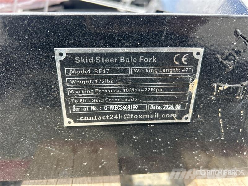 GIYI GY-BF47 47 in Skid Steer Bale Spear (Unused) Other components