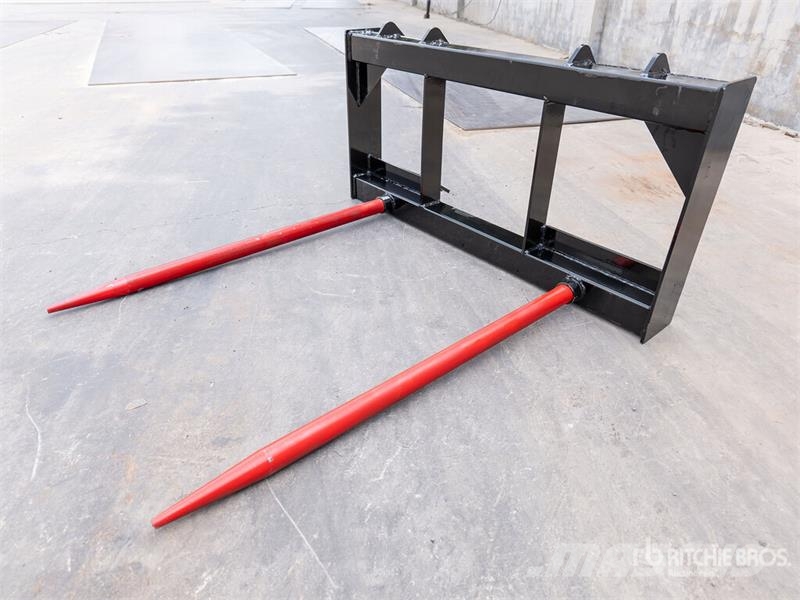 GIYI GY-BF47 47 in Skid Steer Bale Spear (Unused) Other components