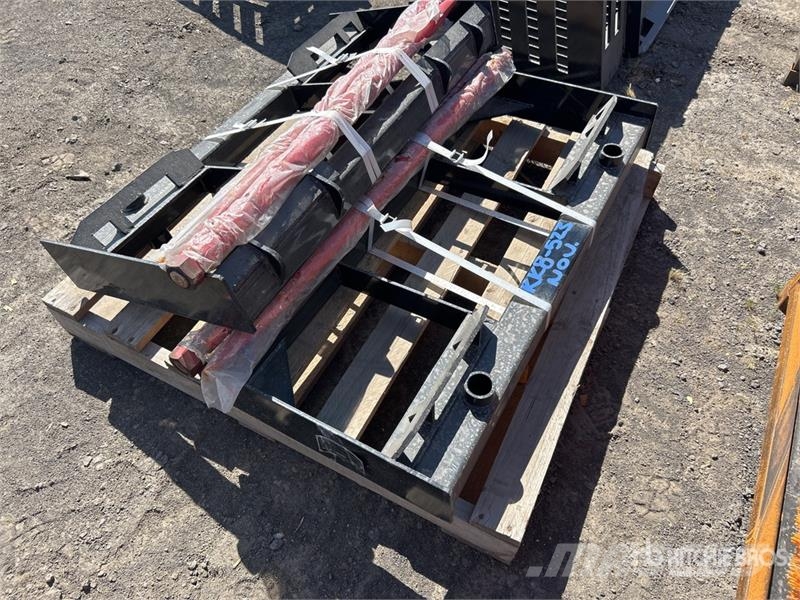 GIYI GY-BF47 47 in Skid Steer Bale Spear (Unused) 其他组件
