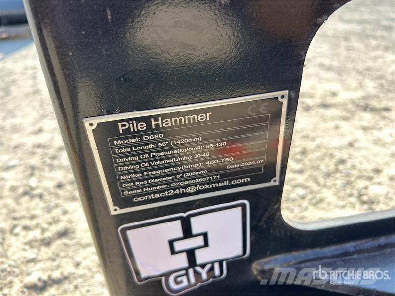 GIYI GY-D680 Skid Steer Post Driver (Unused) Equipos de vallado
