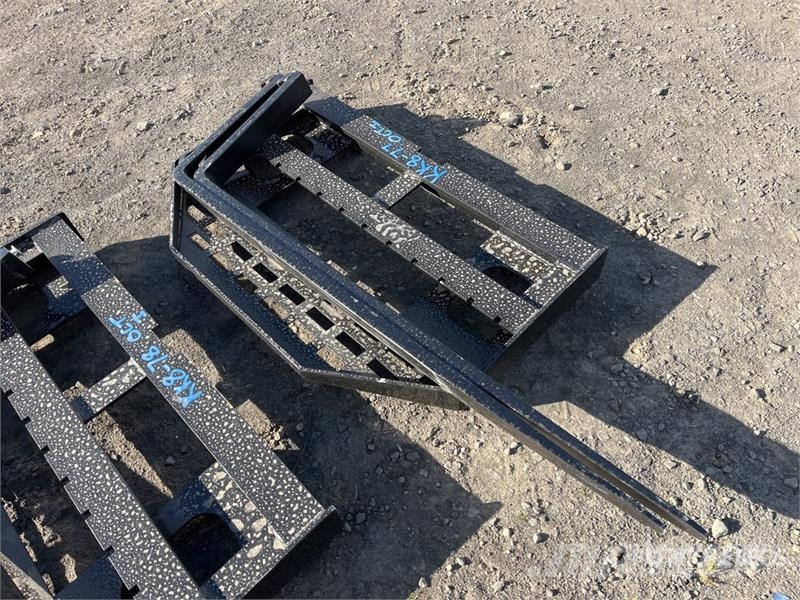 GIYI GY-DHC 59 in Skid Steer Forks (Unused) Pallegafler