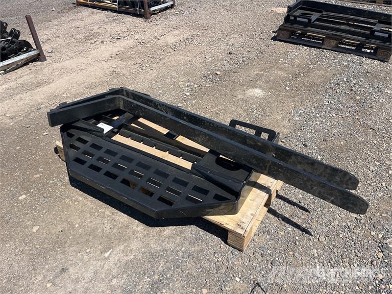  GIYI GY-DHC 59 in Skid Steer Forks (Unused) Horquillas