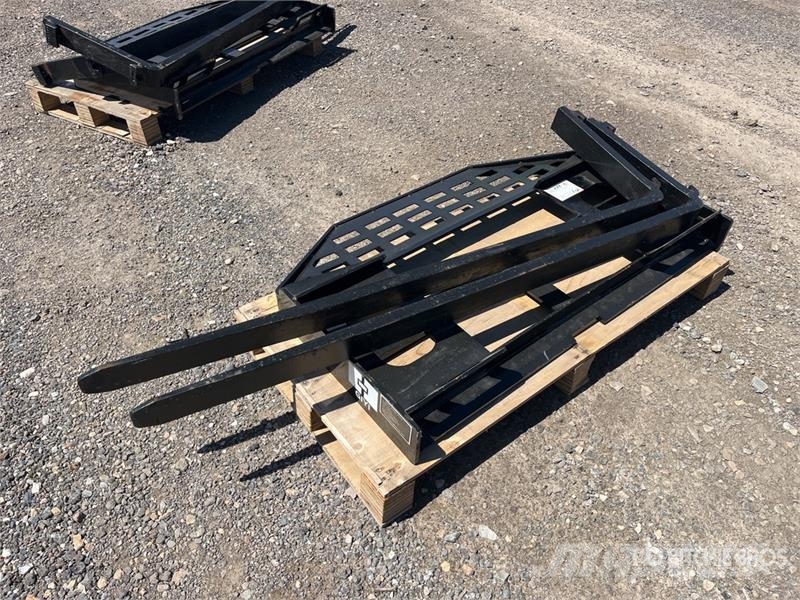  GIYI GY-DHC 59 in Skid Steer Forks (Unused) Horquillas