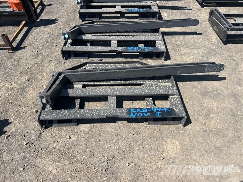 GIYI GY-DHC 59 in Skid Steer Forks (Unused) Вили