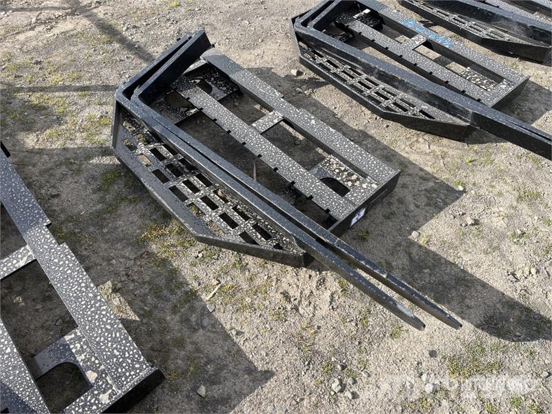 GIYI GY-DHC 59 in Skid Steer Forks (Unused) Pallegafler