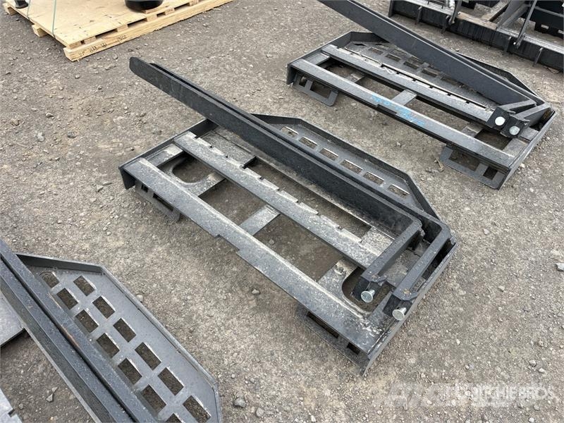 GIYI GY-DHC 59 in Skid Steer Forks (Unused) Trukkihaarukat
